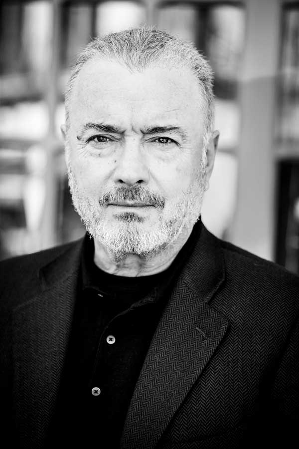 Retrato corporativo en Blanco y negro